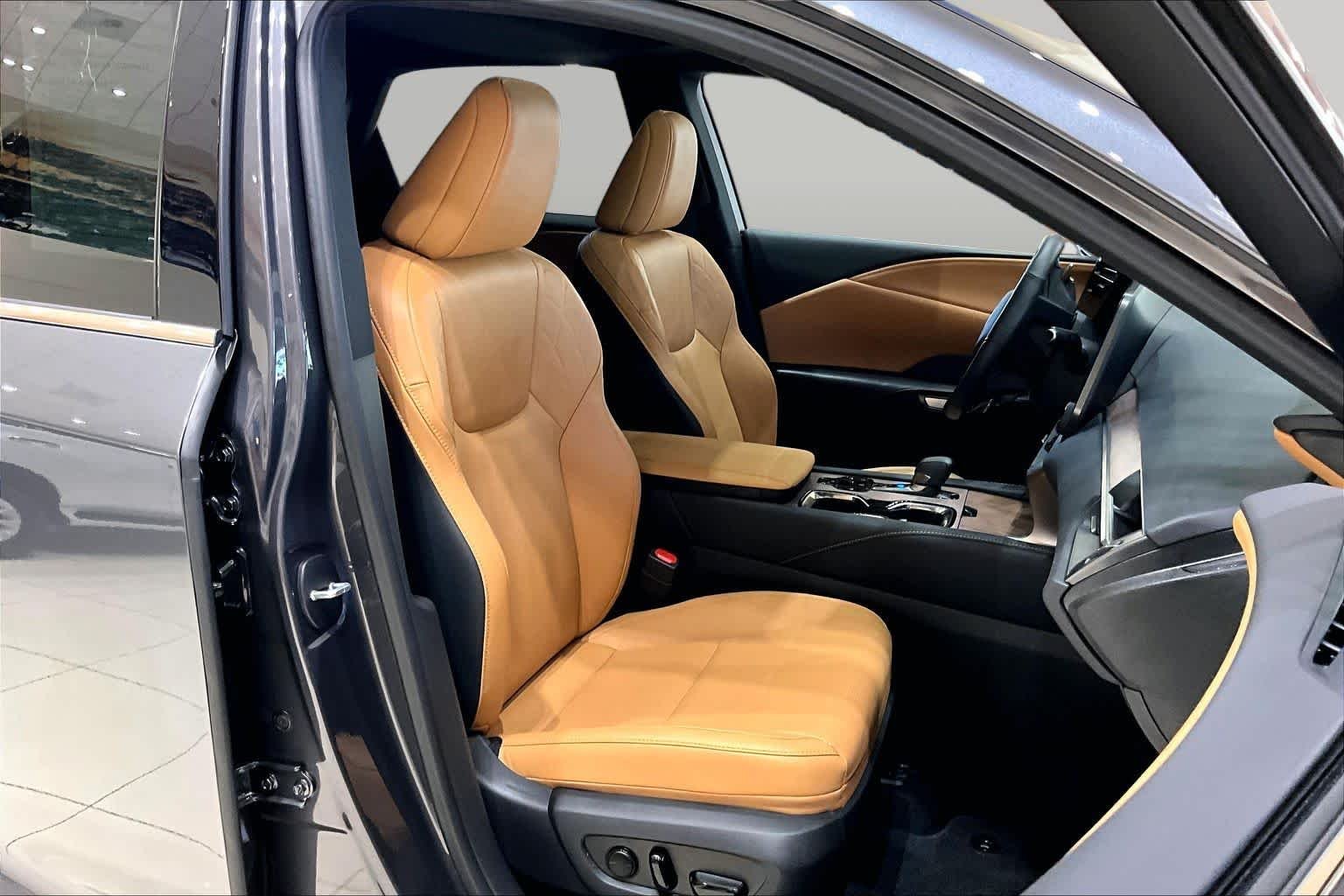Certified Used 2025 Cloudburst Gray Lexus Premium Plus image 8