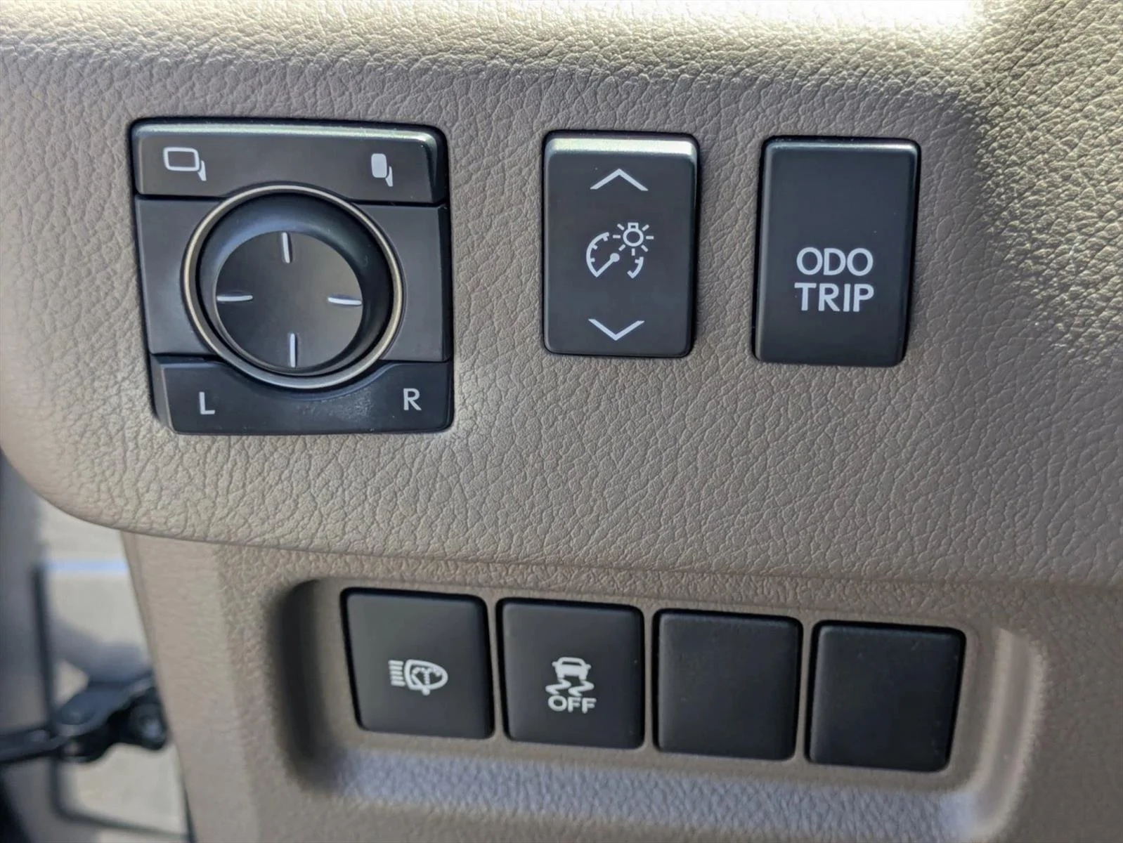 Used 2019 Nebula Gray Pearl Lexus GX 460 image 13