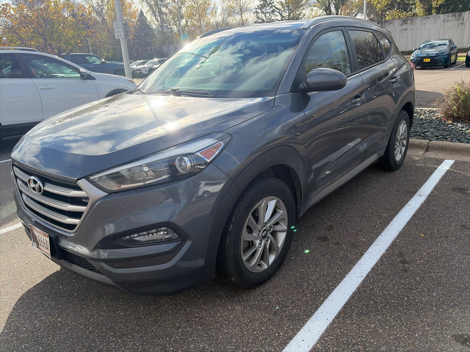 Used 2017 Coliseum Gray Hyundai SE image 3