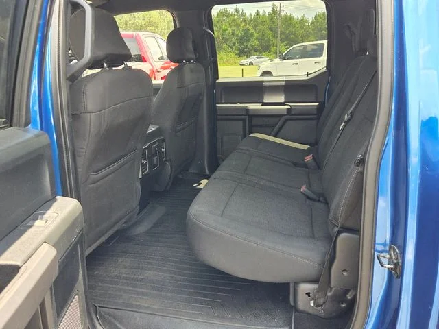 Used 2016 Blue Ford XLT image 6