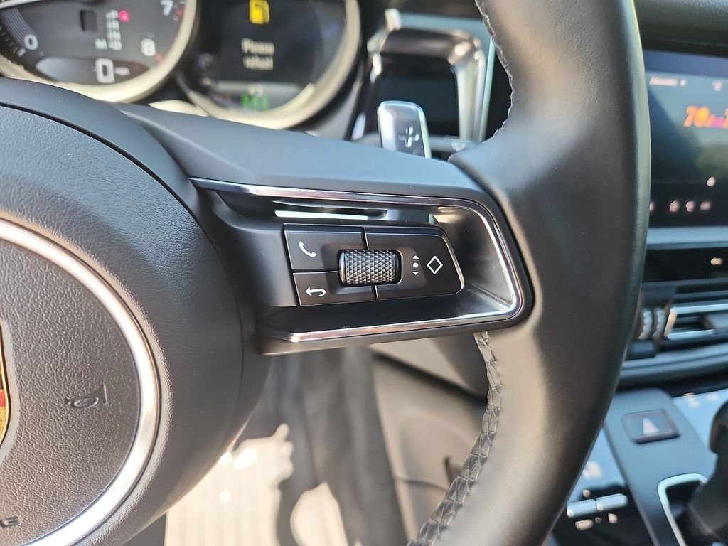 Used 2022 Black Porsche Base image 23