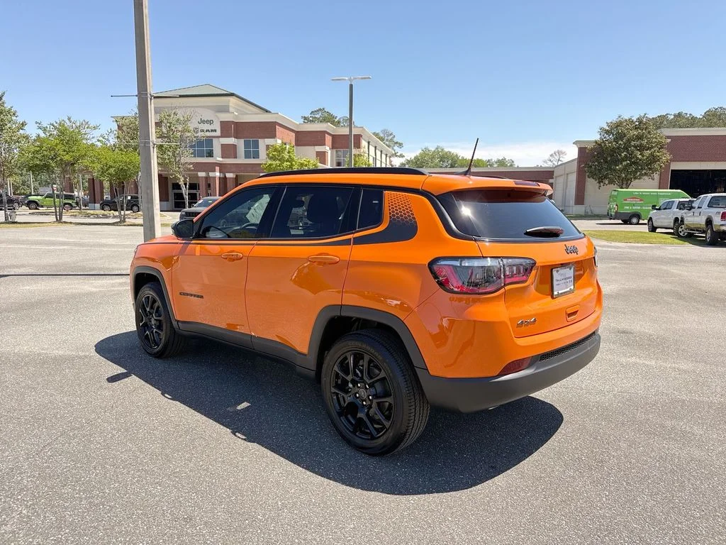New 2026 Joose Exterior Paint Jeep Latitude image 5