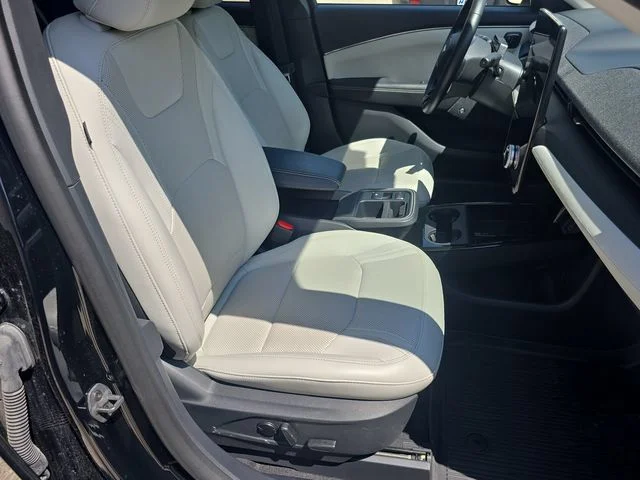 Certified Used 2025 Black Ford Premium image 38