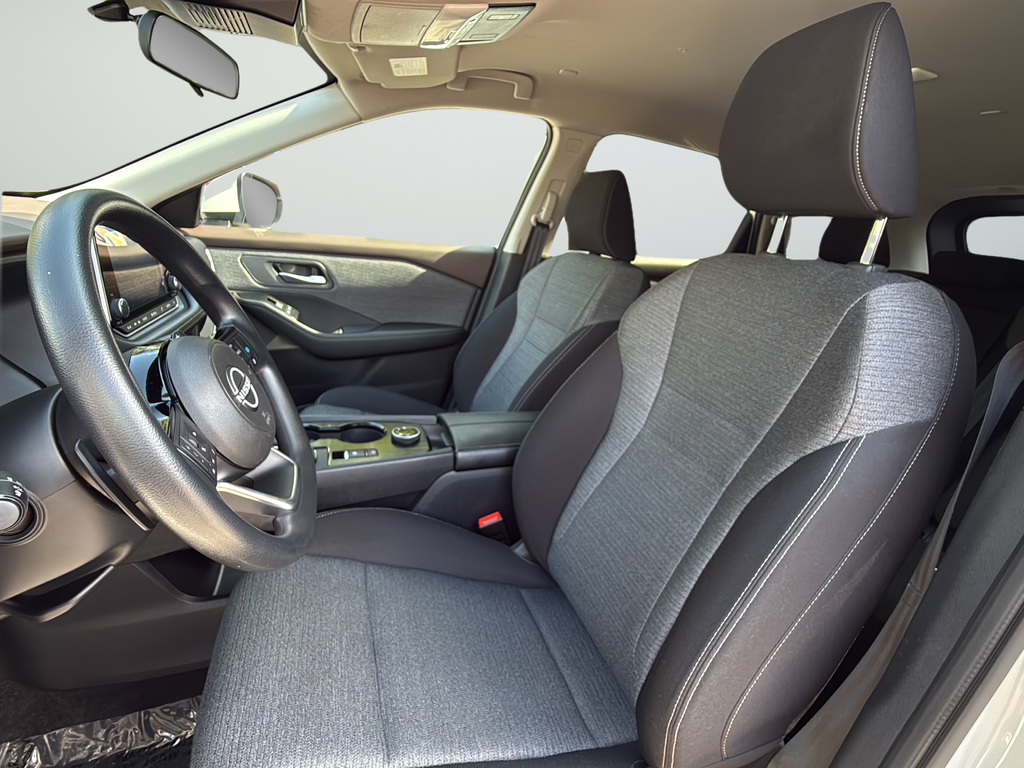 Used 2023 White Nissan SV image 10