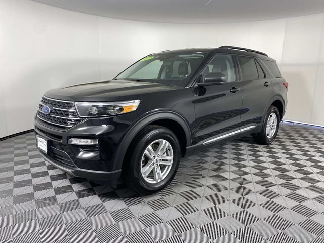 Used 2023 Black Ford XLT image 4