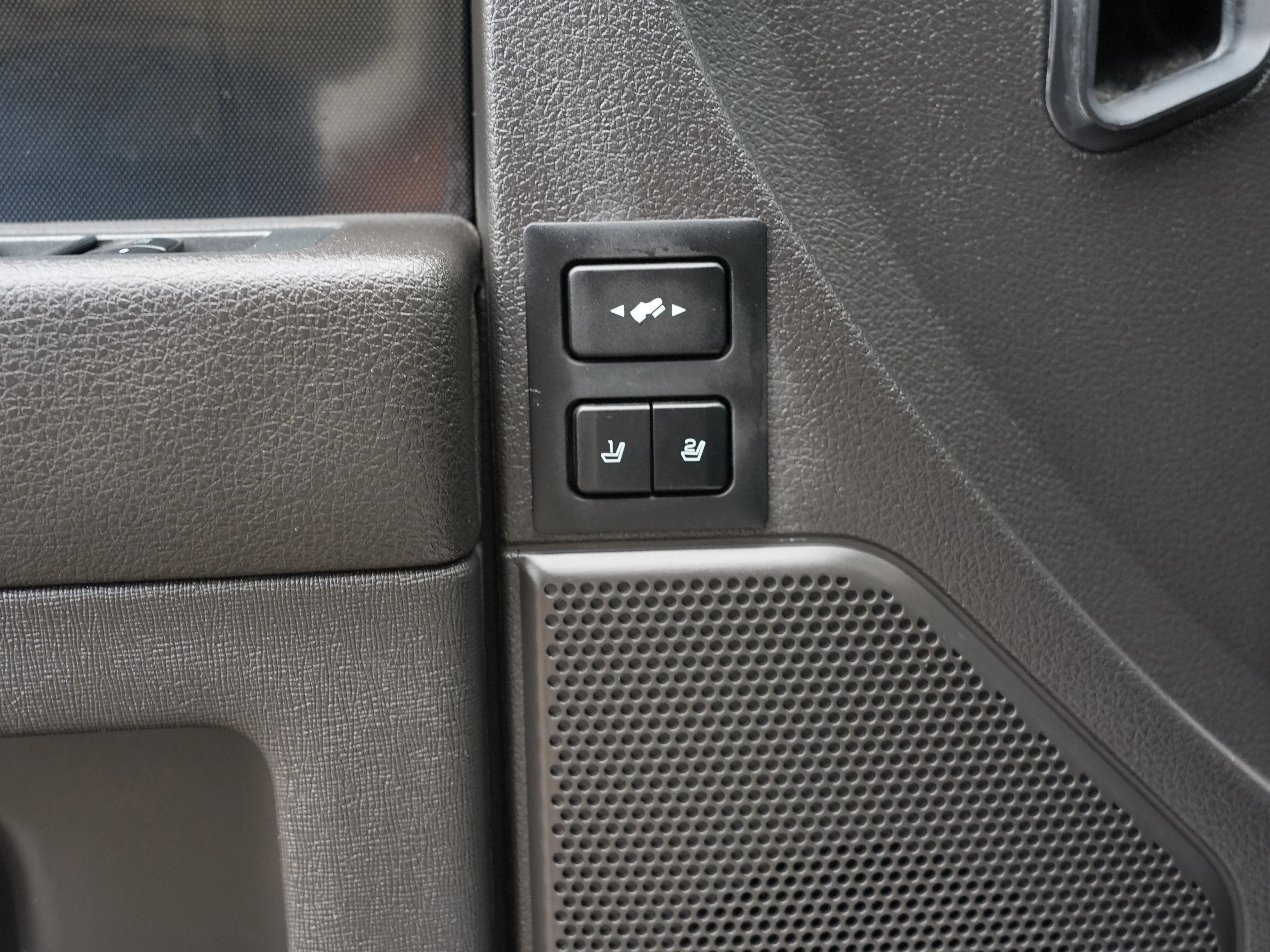 2011 Ford Flex Titanium - Photo 16