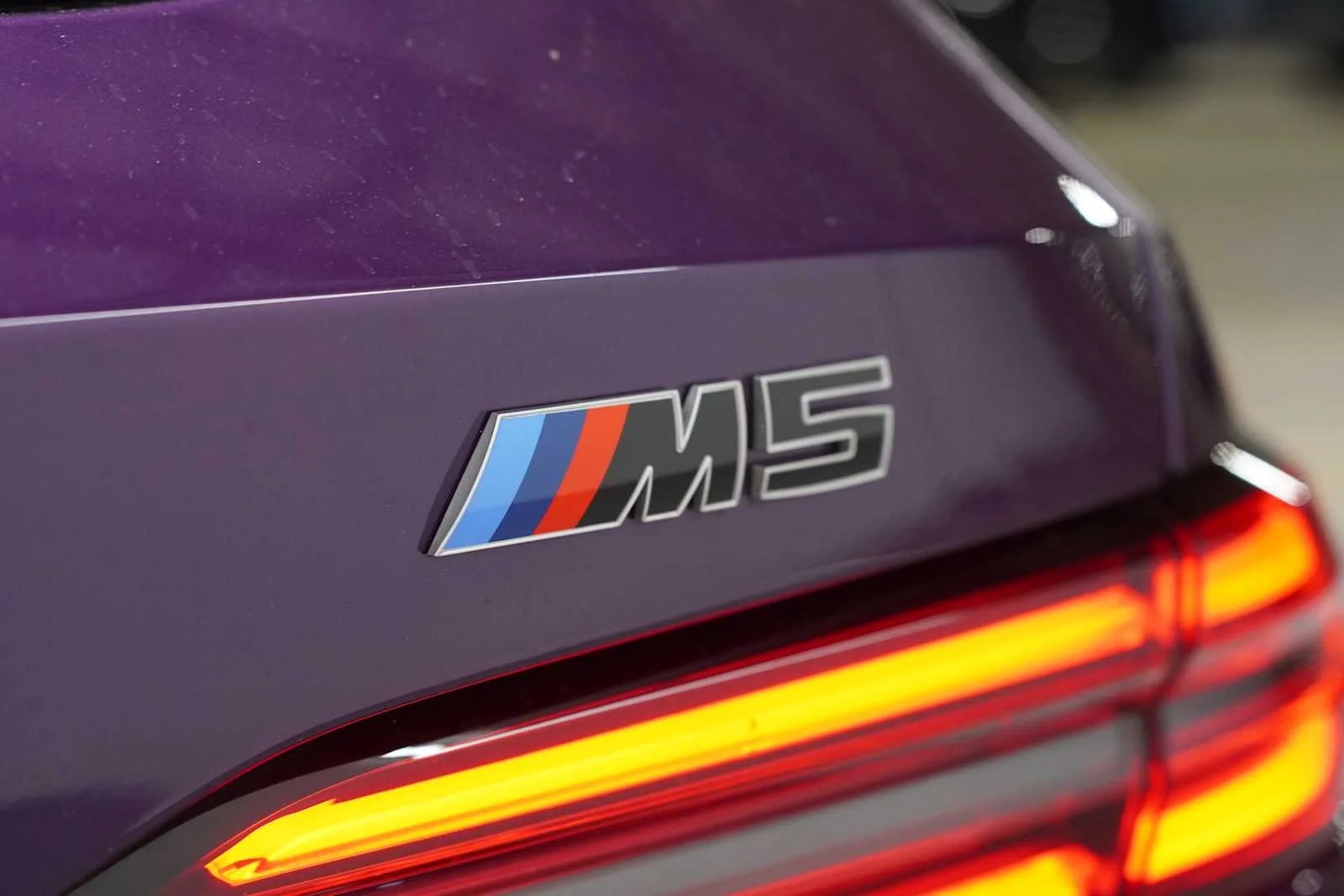 New 2026 Twilight Purple Metallic BMW  image 9