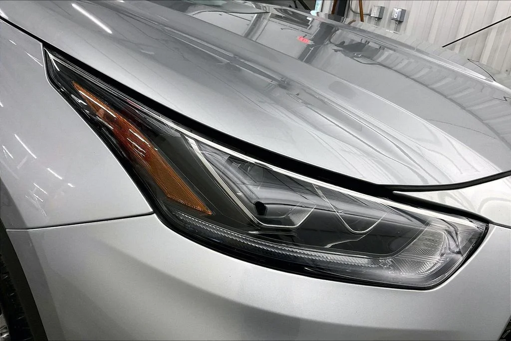 Certified Used 2023 Silver Toyota Platinum image 34
