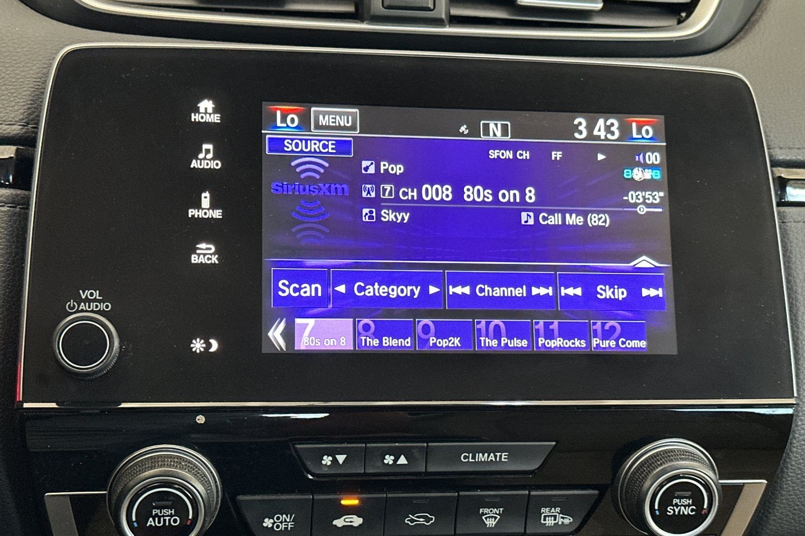 Used 2018  Honda EX-L image 19