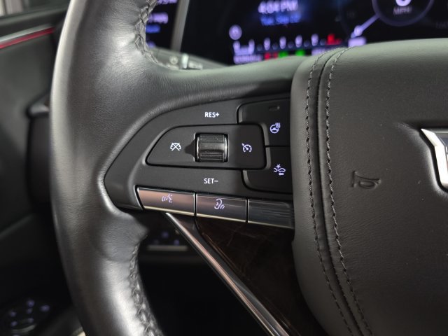 Used 2022 Crystal White Tricoat Cadillac Sport Platinum image 16