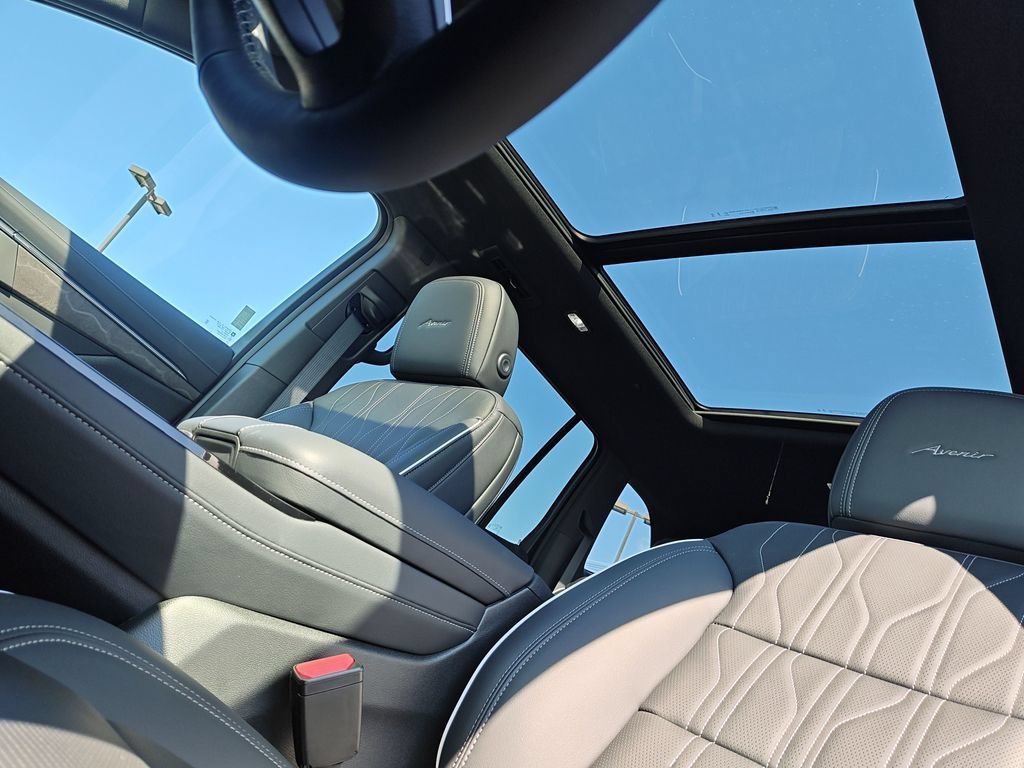 New 2026 Ebony Twilight Metallic Buick Avenir image 25