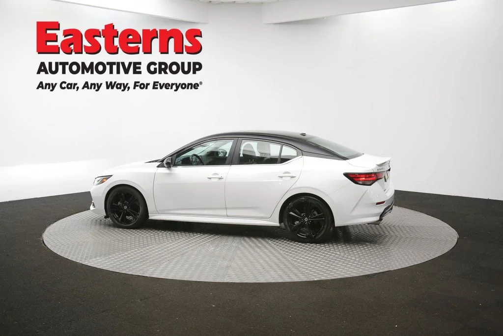 Used 2021 White Nissan SR image 59
