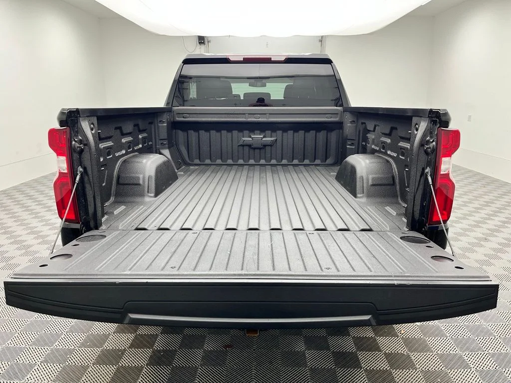 Used 2019 Black Chevrolet LTZ image 11