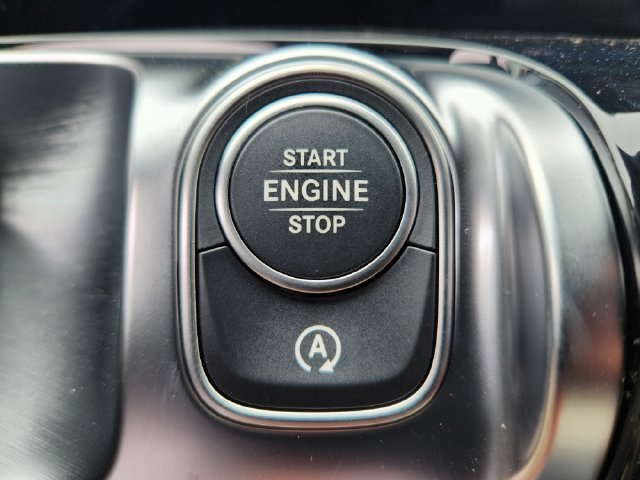 New 2026 Starling Blue Metallic Mercedes-Benz GLB 250 image 23