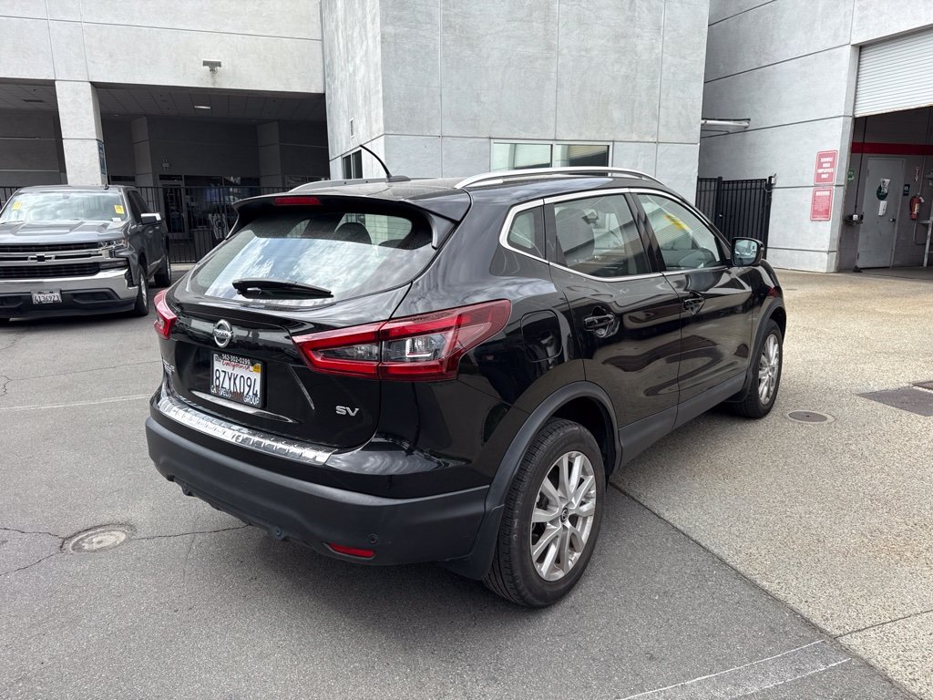Used 2021 Magnetic Black Pearl Nissan SV image 5