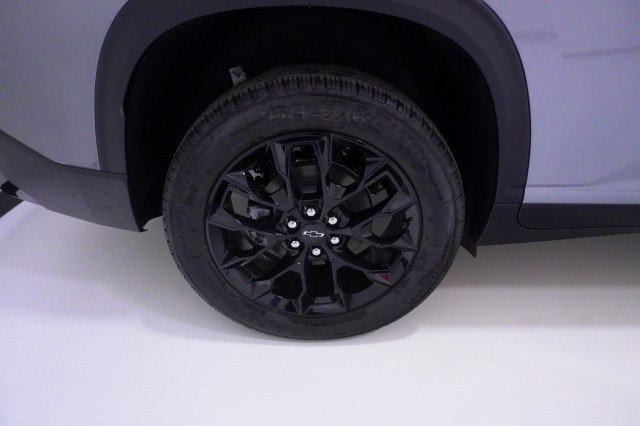 New 2026 Sterling Gray Metallic Chevrolet LT image 6