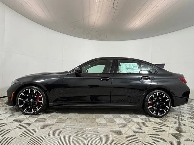 New 2026 Black Sapphire Metallic BMW 330i xDrive image 4