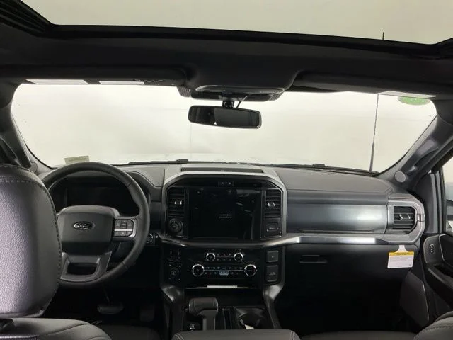 New 2026 Oxford White Ford Lariat image 26