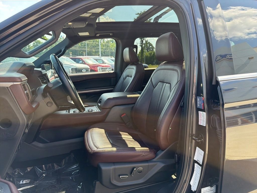 Used 2024 Dark Matter Gray Metallic Ford Limited image 10