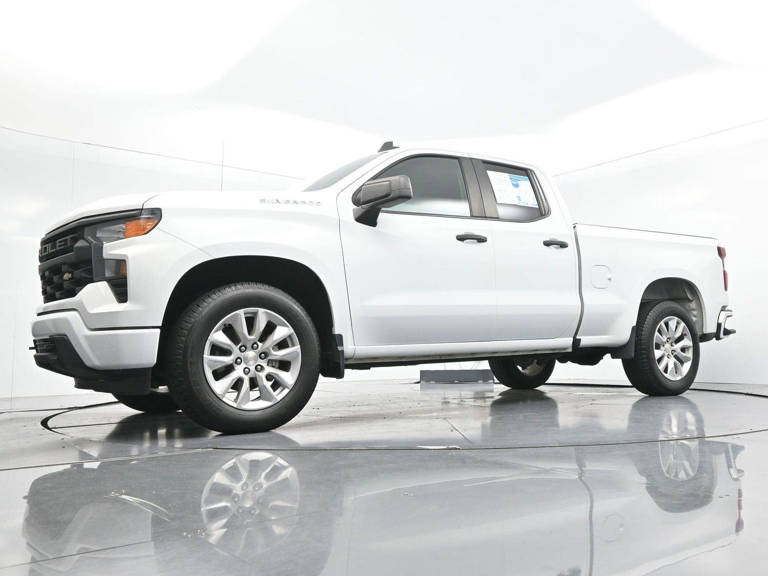 Used 2023 Summit White Chevrolet Custom image 43