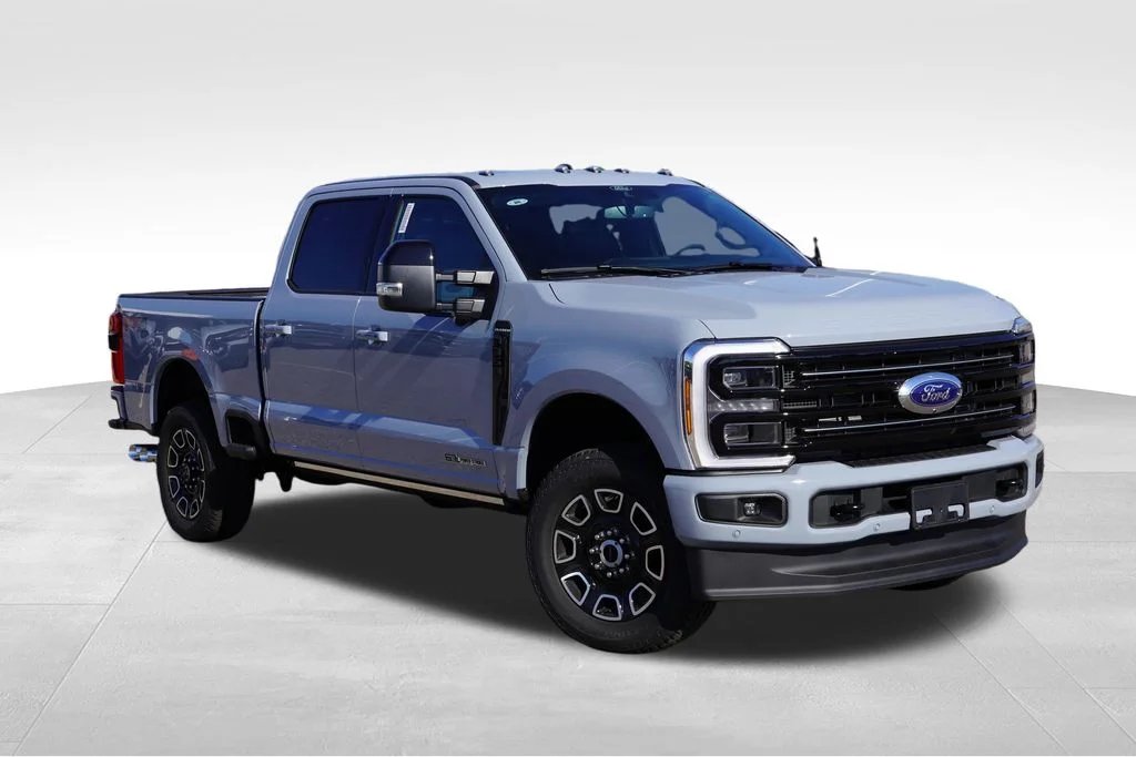 New 2026 Glacier Gray Metallic Tri-Coat Ford Platinum image 1