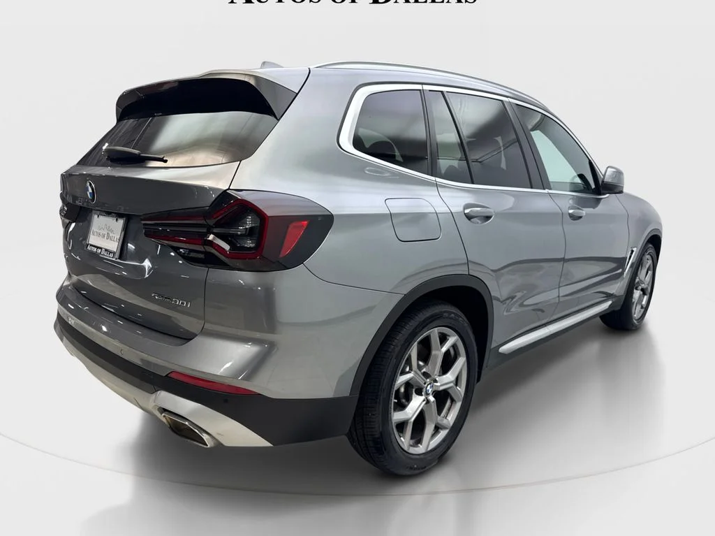 Used 2024 Gray BMW sDrive30i image 6