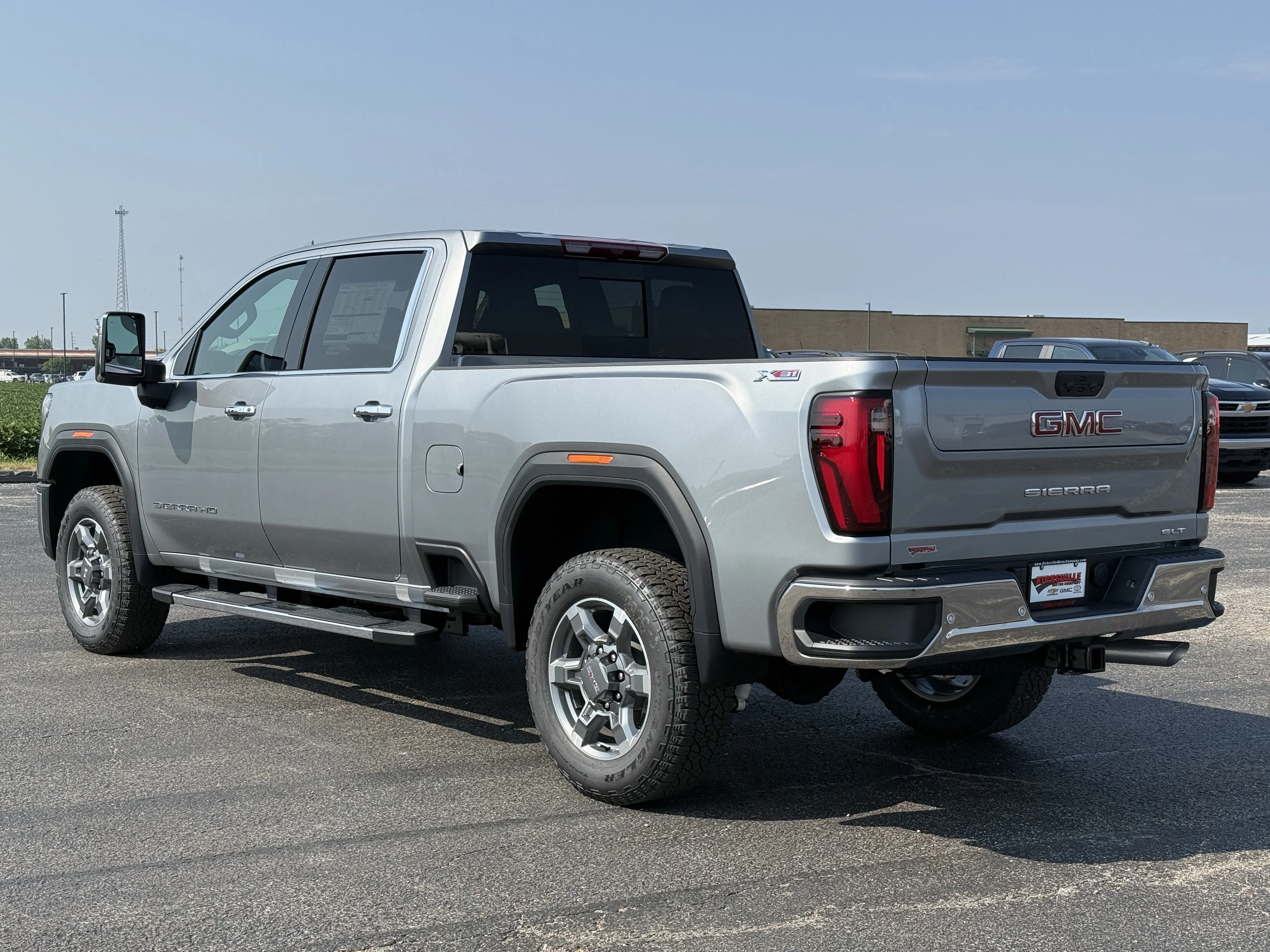 2026 GMC Sierra 2500HD SLT - Photo 7