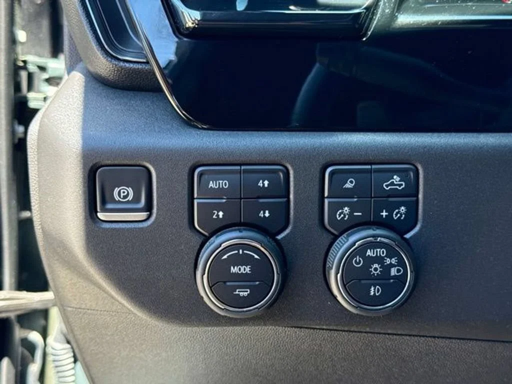2025 Chevrolet Silverado 1500 ZR2 - Photo 53