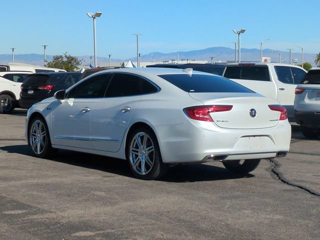 Used 2017 WHITE FROST TRICOAT Buick Essence image 6