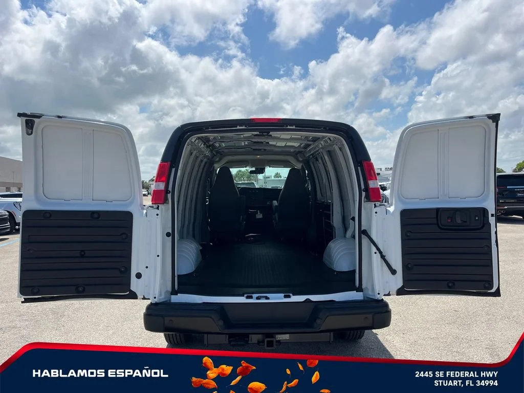 New 2026 Summit White GMC Work Van image 11