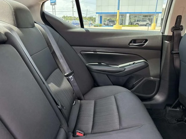 Used 2024 Silver Nissan 2.5 SV image 15