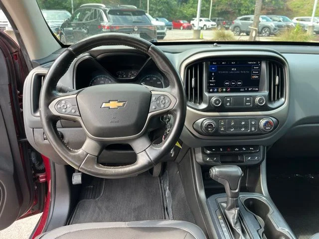 Used 2019 Red Chevrolet Z71 image 14