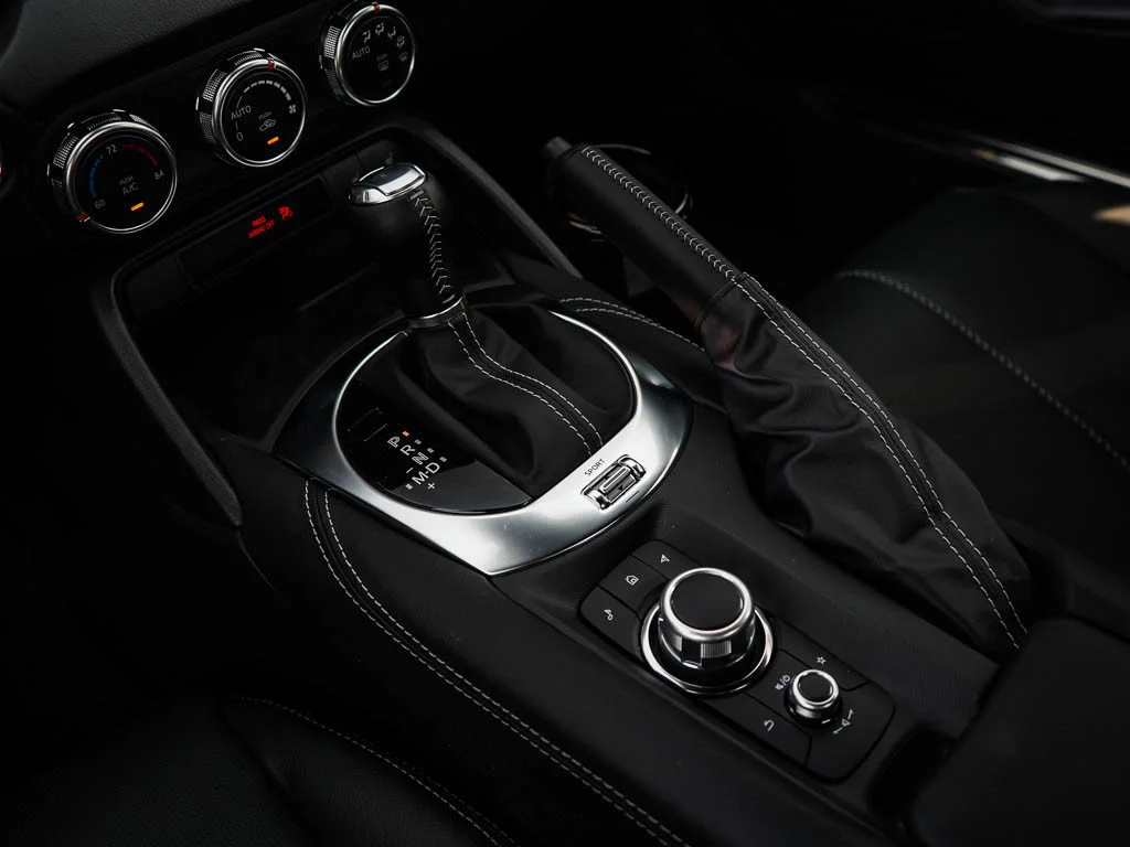 2025 Mazda MX-5 Miata Grand Touring - Photo 23
