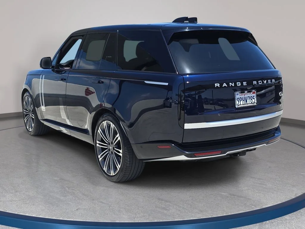 Certified Used 2023 Portofino Blue Metallic Land Rover Autobiography image 7