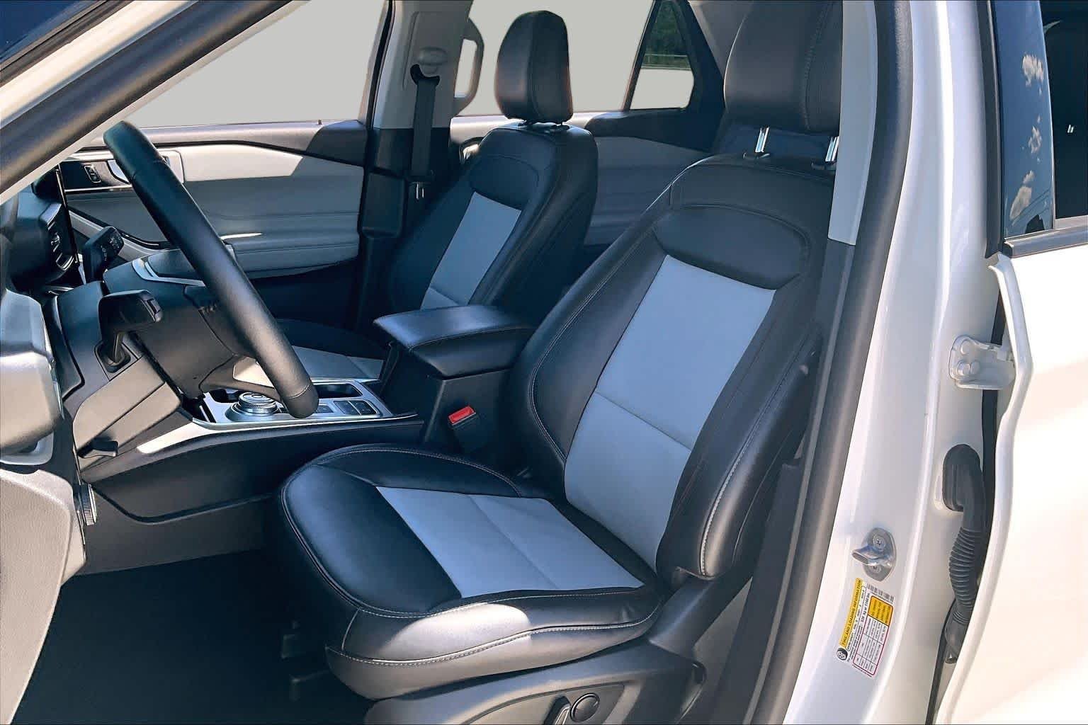 Used 2024 Star White Metallic Tri-Coat Ford XLT image 7