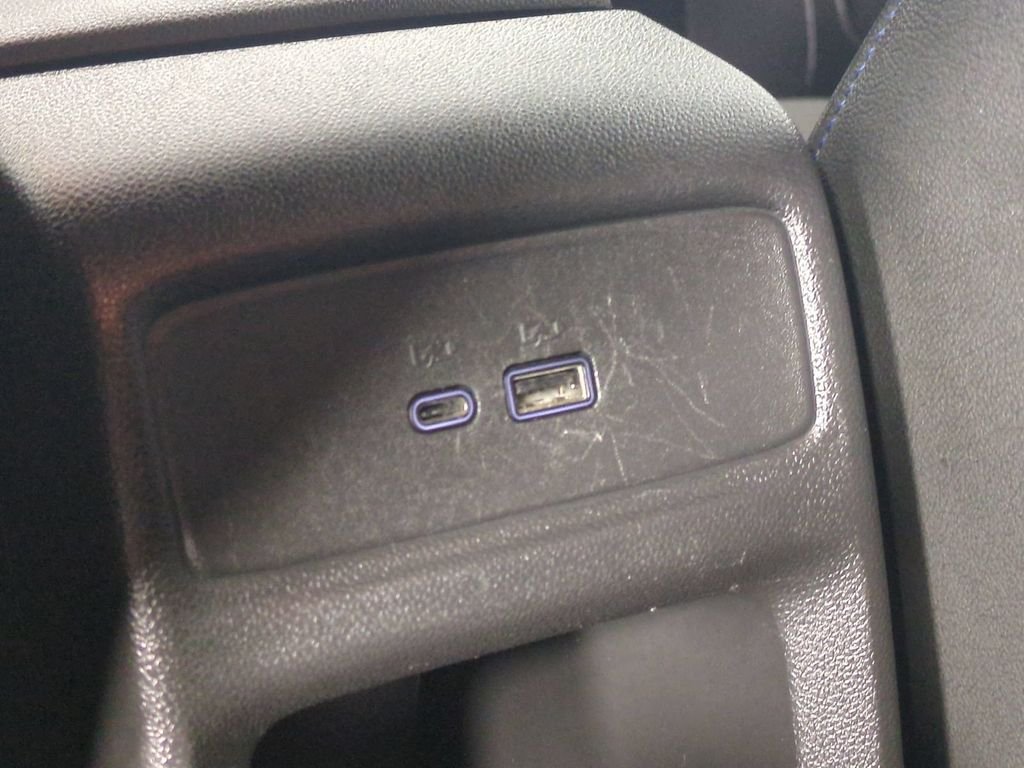 2025 Chevrolet Trax LT - Photo 18