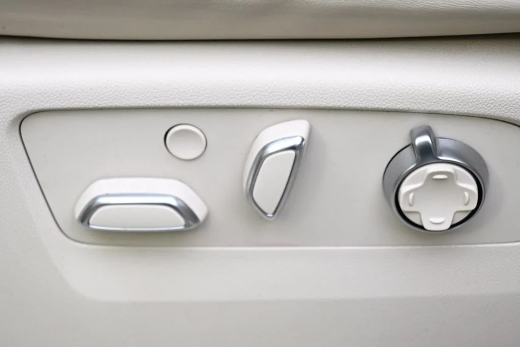 Used 2022 Galactic Gray Metallic Cadillac Sport Platinum image 14