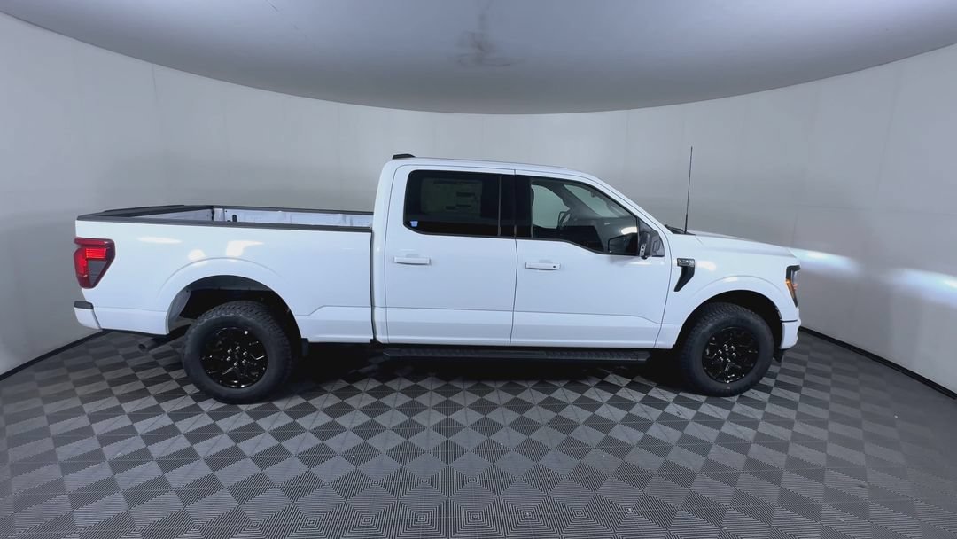 New 2026 Oxford White Ford XLT image 9