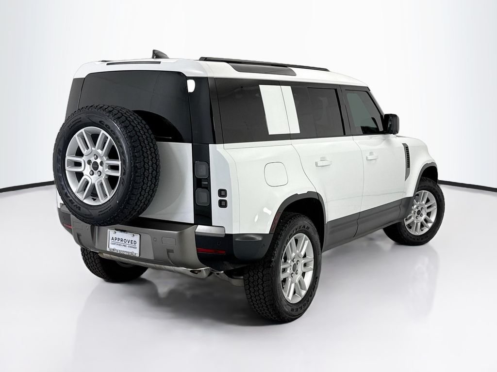 Certified Used 2026 Fuji White Land Rover S image 5