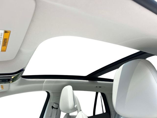 Certified Used 2025 White Mercedes-Benz 350 SUV image 17