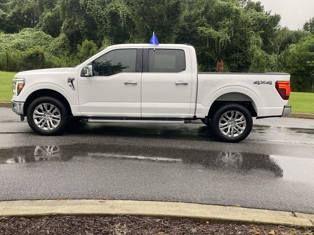 Certified Used 2024 Oxford White Ford Lariat image 7