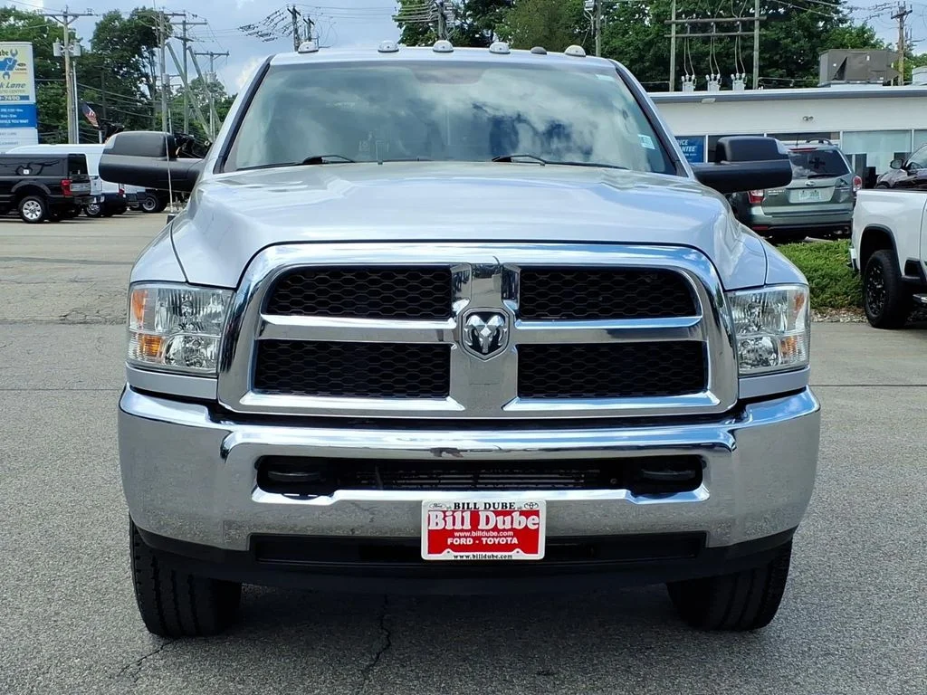 Used 2017 Bright Silver Clearcoat Metallic Ram Tradesman image 17