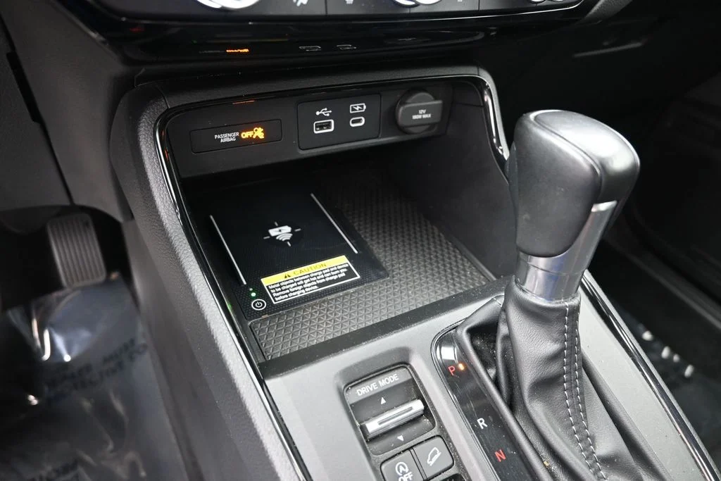 Used 2023  Honda EX-L image 22