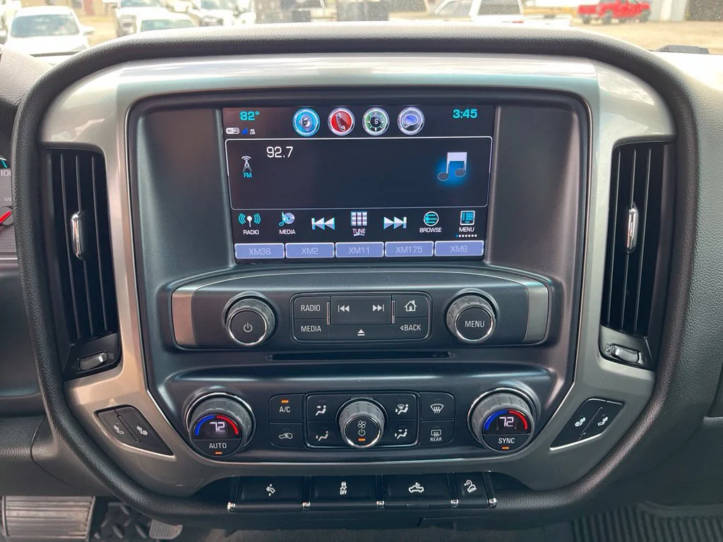 Used 2018 Black Chevrolet LT image 12