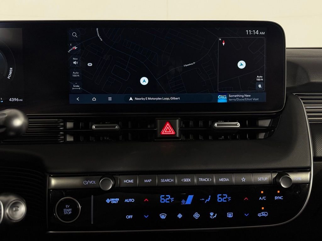 Used 2025 White Hyundai Limited image 22
