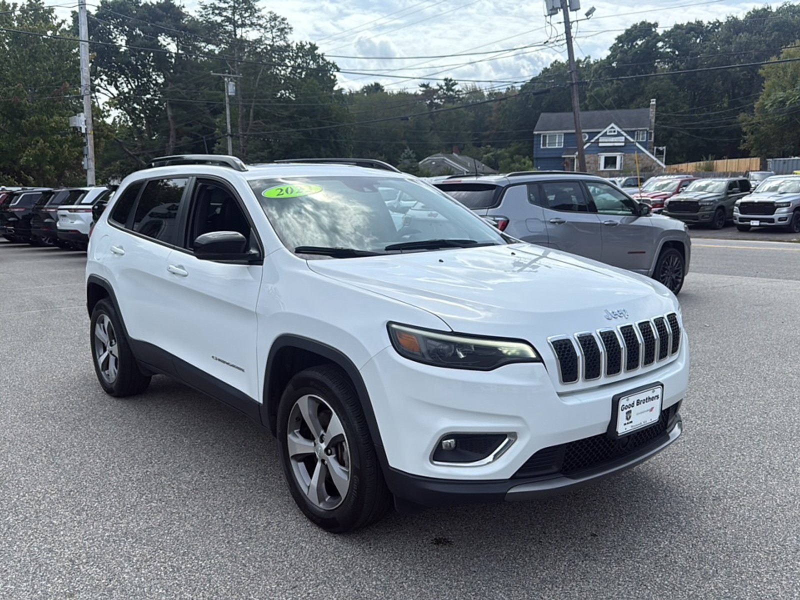Used 2022 Bright White Clearcoat Jeep Limited 4x4 image 3