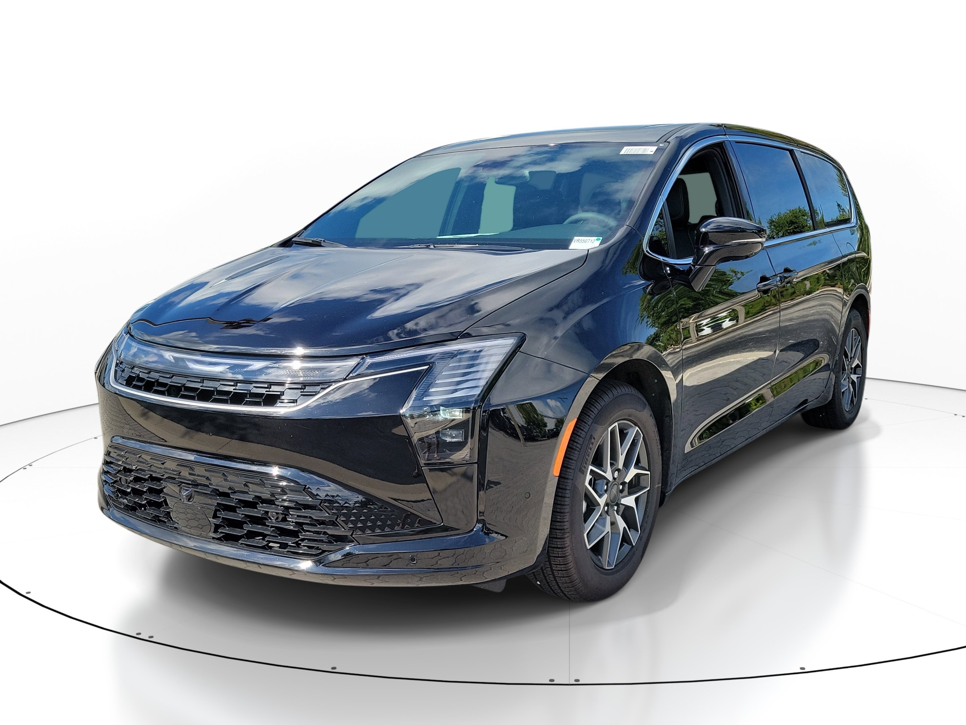 New 2027 Diamond Black Crystal Pearl-Coat Exterior Paint Chrysler Limited image 3