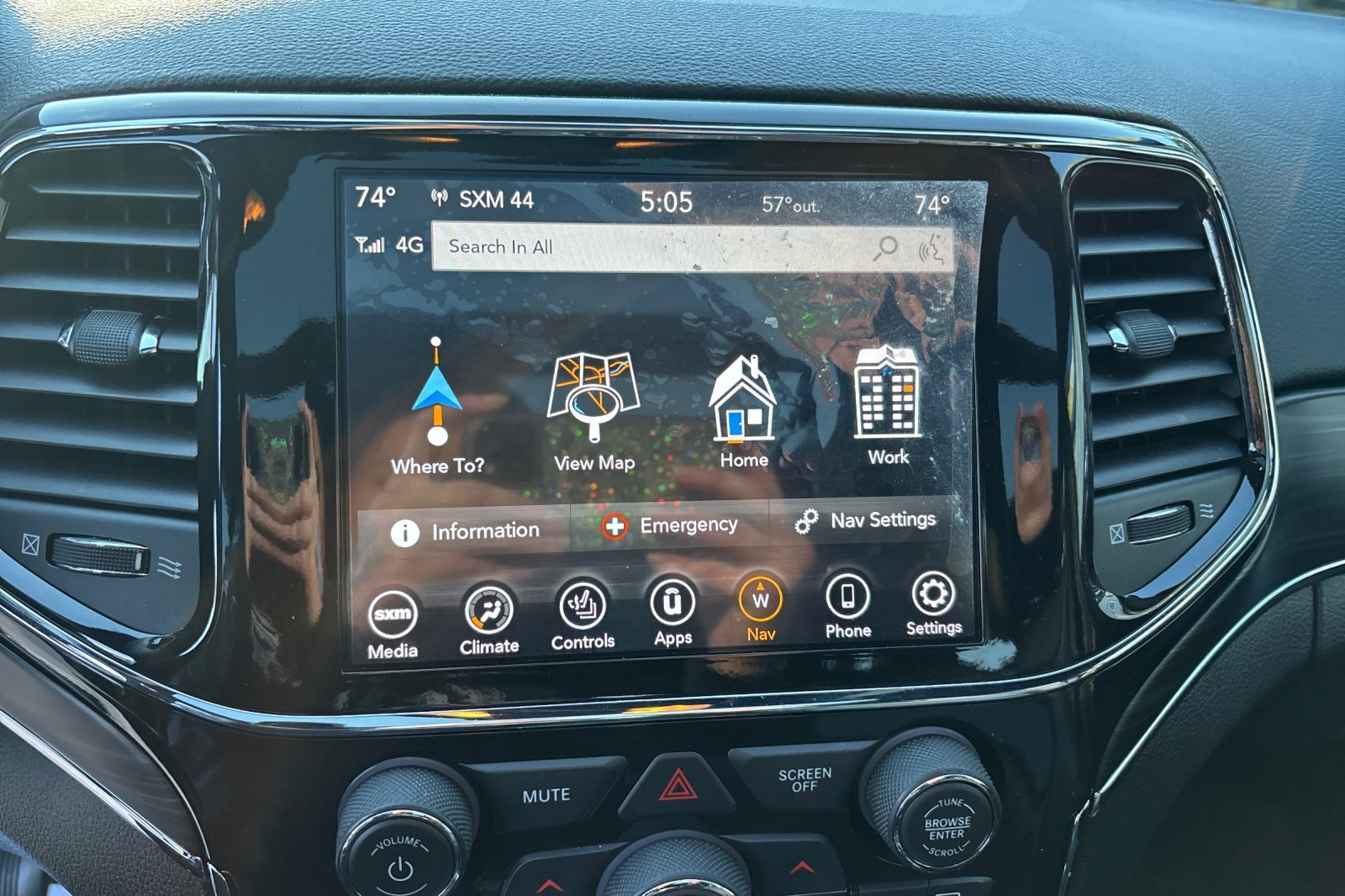 Used 2022 Black Jeep Limited image 23