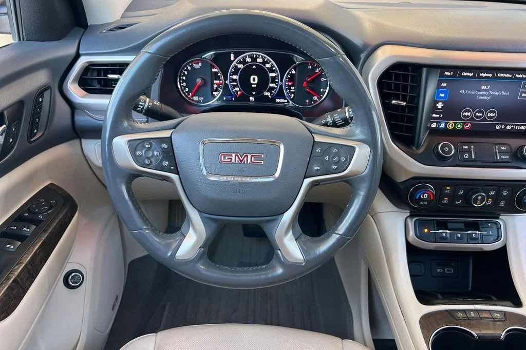 Used 2022 Red GMC Denali image 16