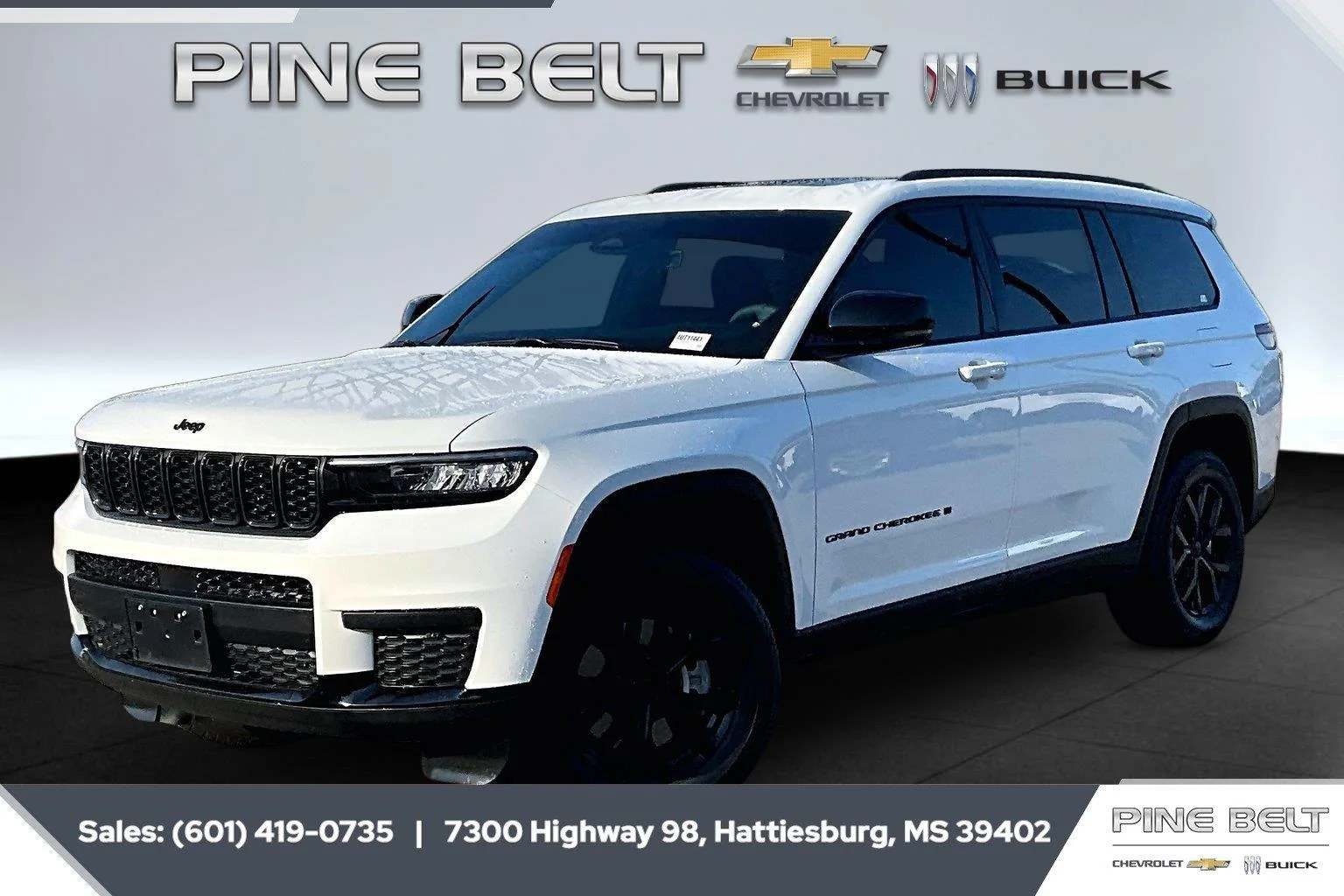 Used 2025 White Jeep Altitude X 4x2 image 10